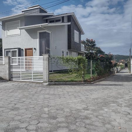 Casa Nova Confortavel E Aconchegante Garopaba Exterior photo
